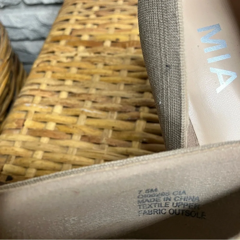 Mia Cia D’Orsay Pumps